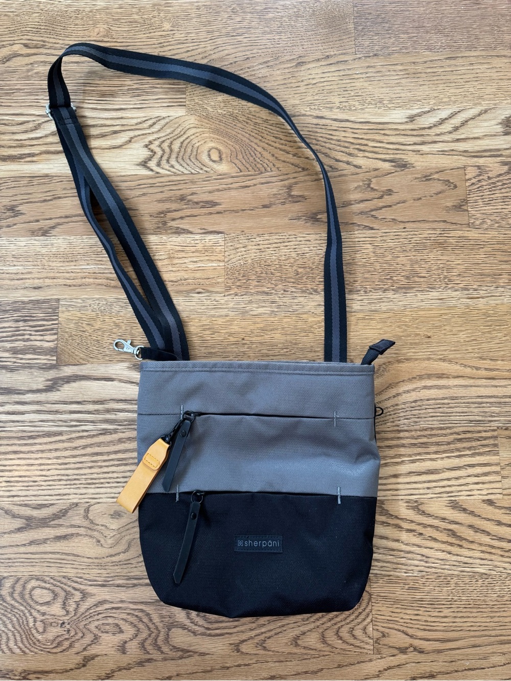 Sherpani Sadie Crossbody